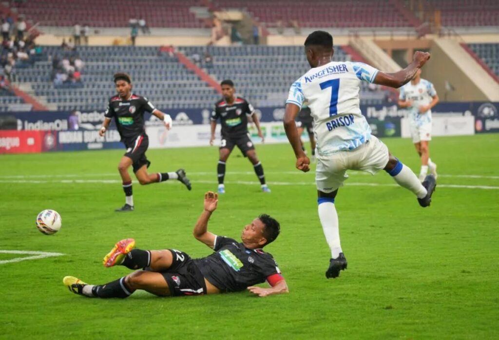 FCG 2-0 NEUFC 